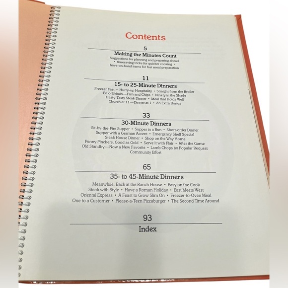 Lot of 2 Vintage Betty Crocker Cookbooks: 1984 Dinner in a hurry & 1985 Do Ahead - Picture 12 of 12